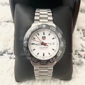 New Tag Heuer Formula 1 WAH1111.BA0850 Stainless 41MM White Dial Quartz Watch.